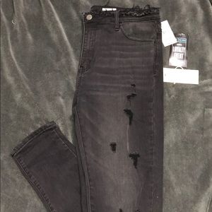 Bridge by gly distressed jeans, nwt